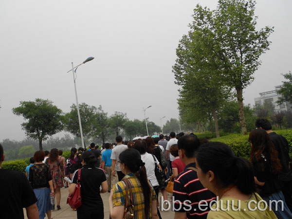 石家庄二中南校区5.19考试现场及二中小升初信