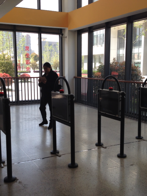 【家长帮实时报道】e度携手中华,体验中华学生