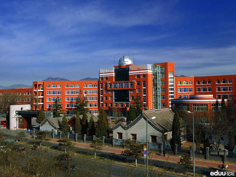 昌平一中校园环境设施一览(多图)_其它名校区