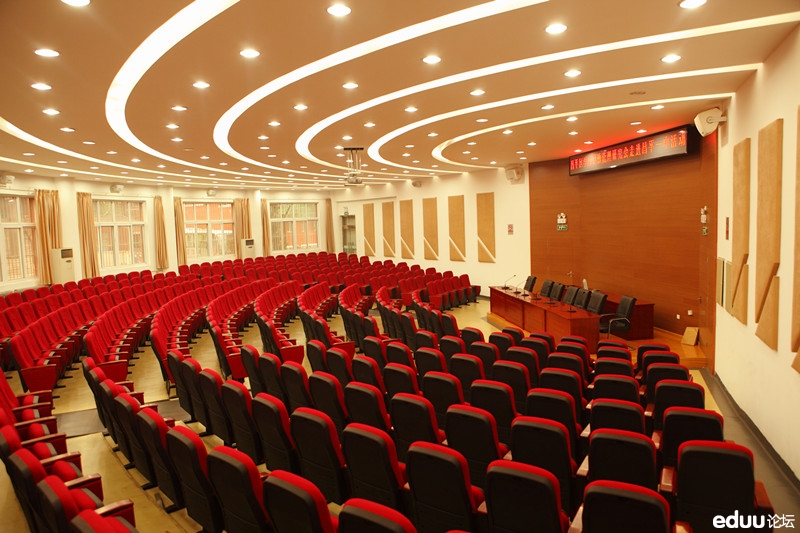 昌平一中校园环境设施一览(多图)