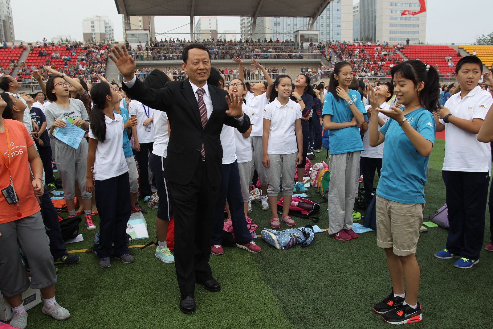 十一学校开学典礼很欢乐_2015北京中考_北京