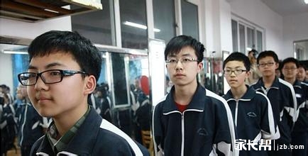 全国大约有多少人近视