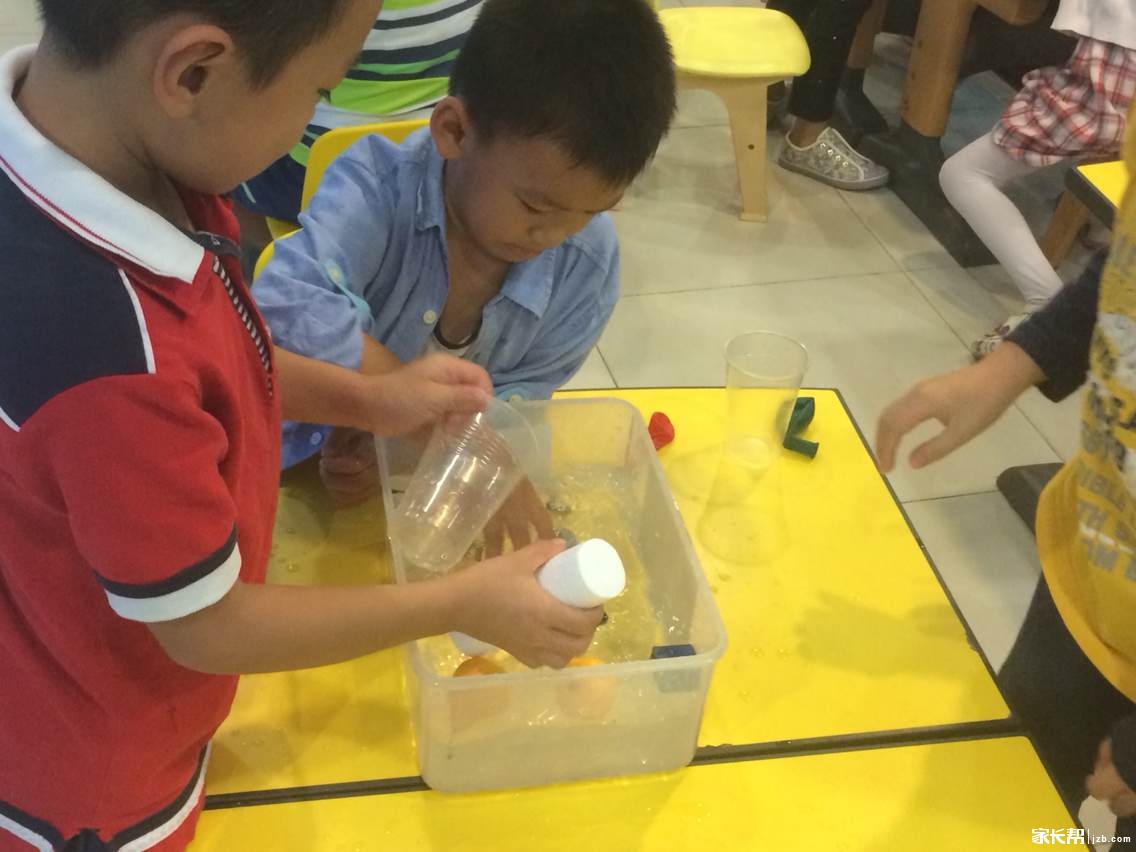 【现场播报】第二场浮力实验,中坤馆精彩呈现_二年级-北京家长帮社区