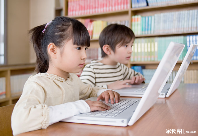 5月27日签到帖:说说你家娃几岁开始接触互联网