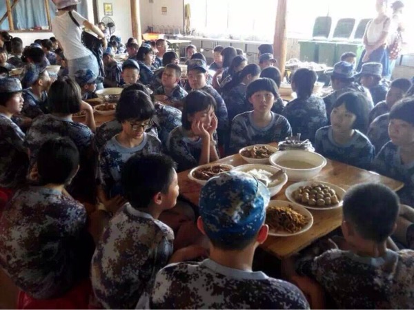 一一三中学东方校区军训图片_初一年级-广州家