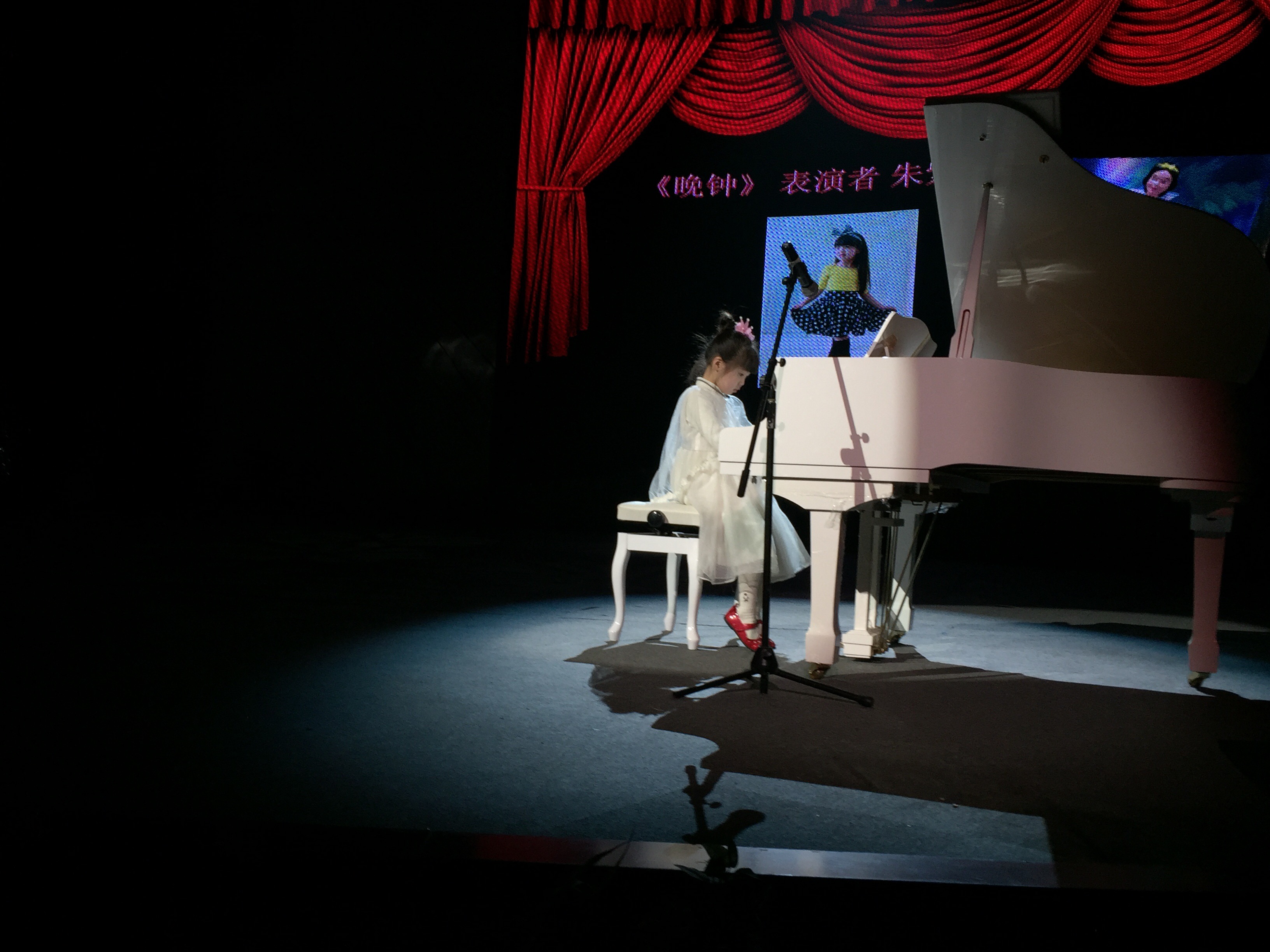 直播帖@全员!2016成都家长帮狂欢晚会,不去现