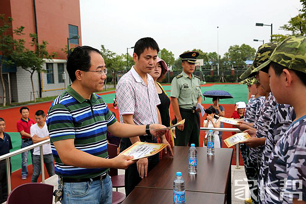 我眼中不一样的学校【上海市川沙中学南校】_上海校园风光