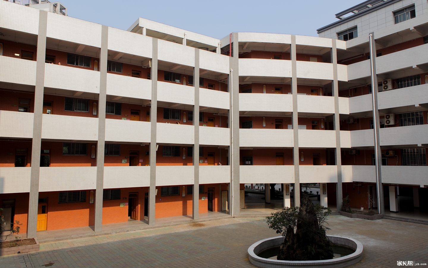 全解析!小编带你走进重庆南坪中学!_2016重庆