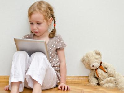 家长纠结:让不让孩子玩平板电脑_家庭教育-全