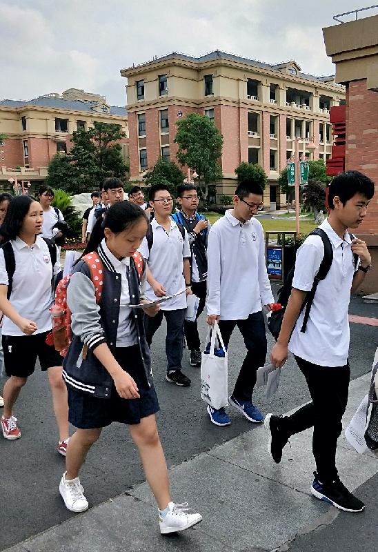 #中考助力#我为松江区华实初中考点的所有考初中生的适合笑话图片